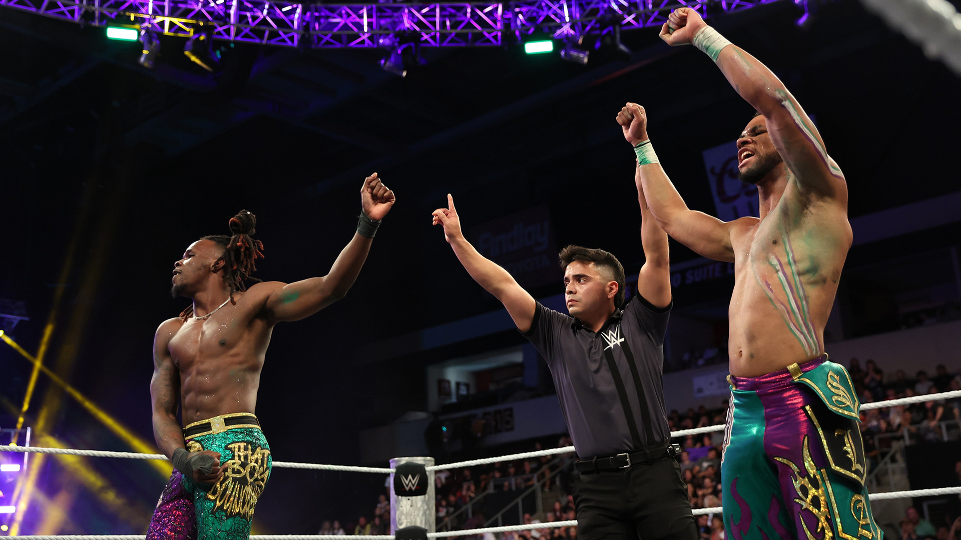 Leon Slater & Je'Von Evans Soar to Victory at NXT Halloween Havoc