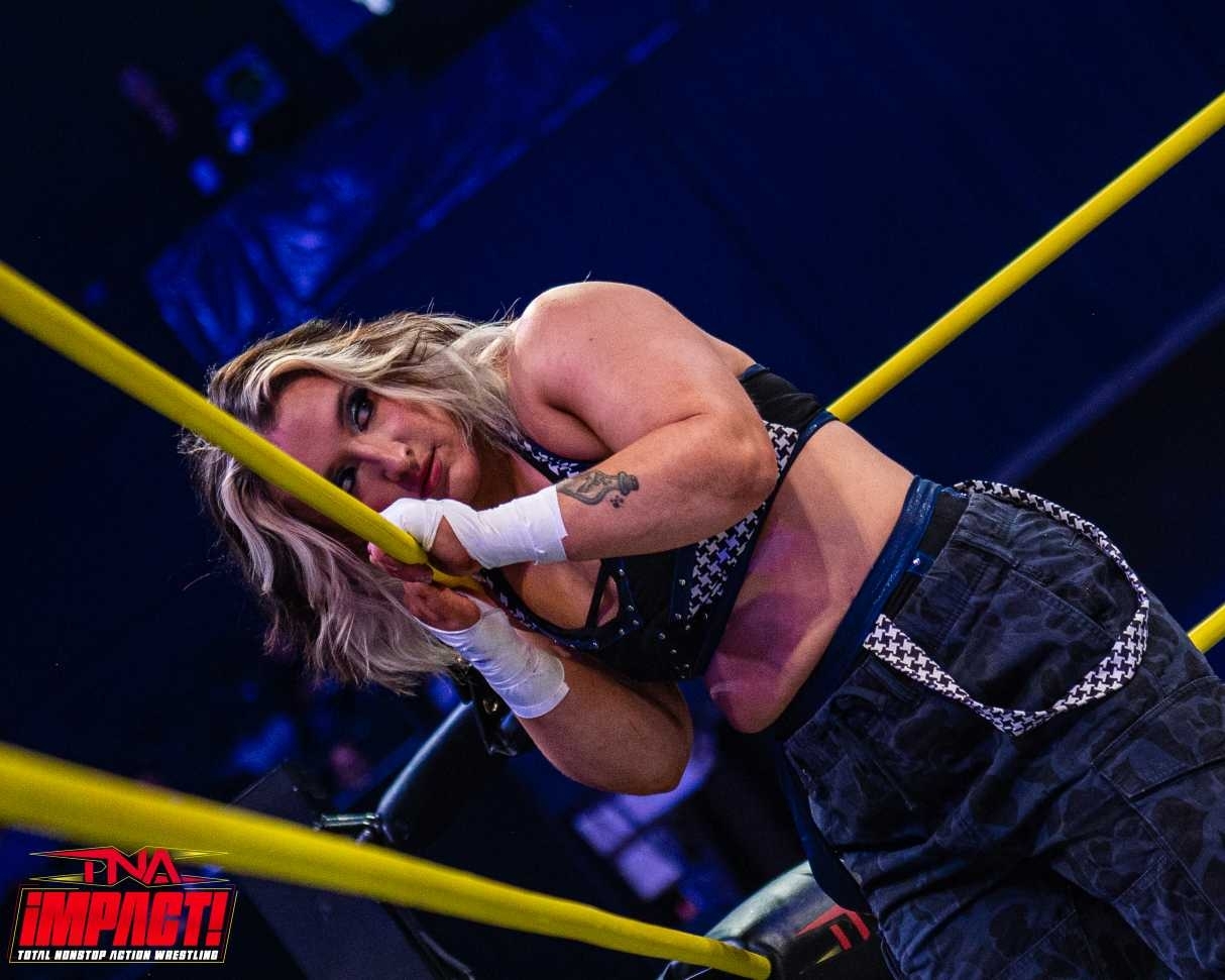 Spotlight: Dani Luna vs. Indi Hartwell - Dog Collar Match