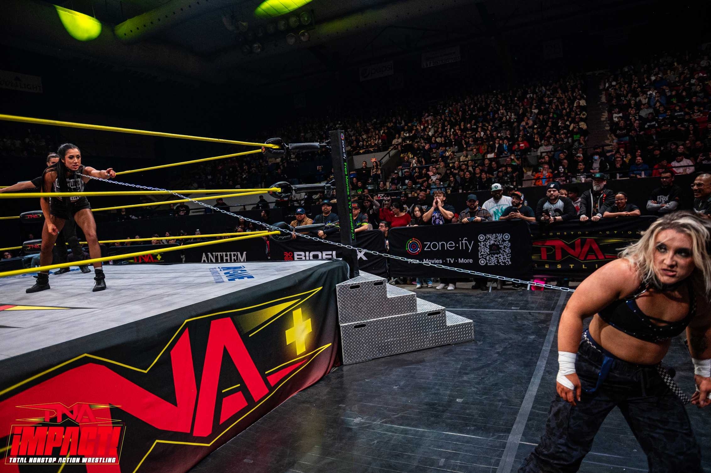 Spotlight: Dani Luna vs. Indi Hartwell - Dog Collar Match